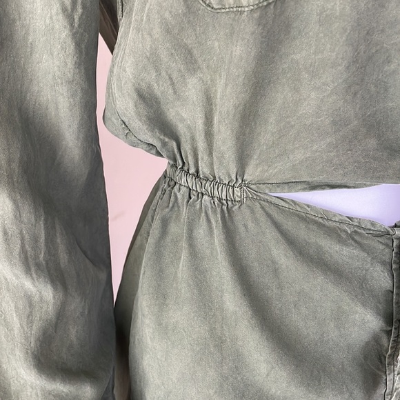 - Sanctuary Military Style Open
Abdomen Shirt Dress Size:XS - Picture 7 of 17